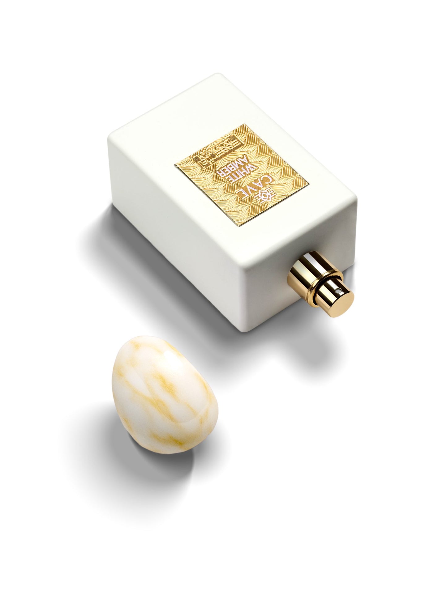 WHITE AMBER EXTRAIT DE PARFUM CAVE