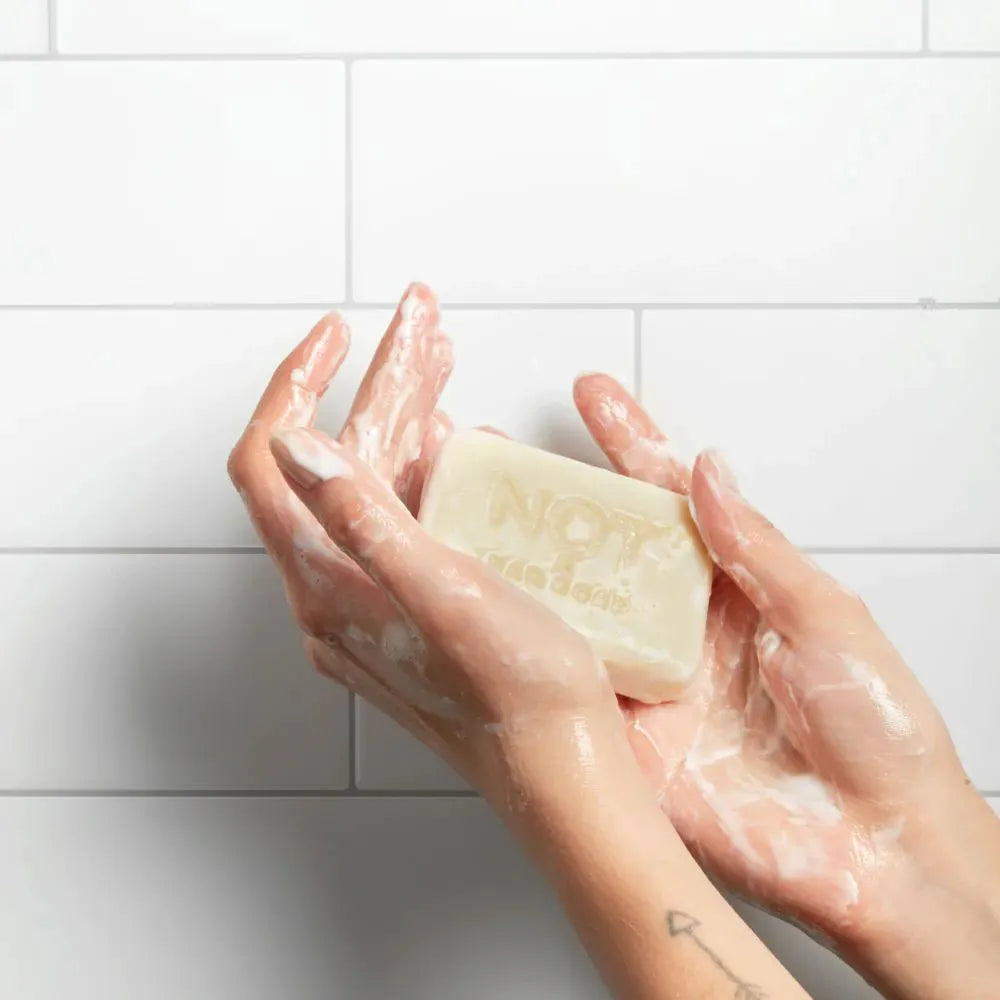 NOT A BAR SOAP SAPONETTA JULIETTE HAS A GUN